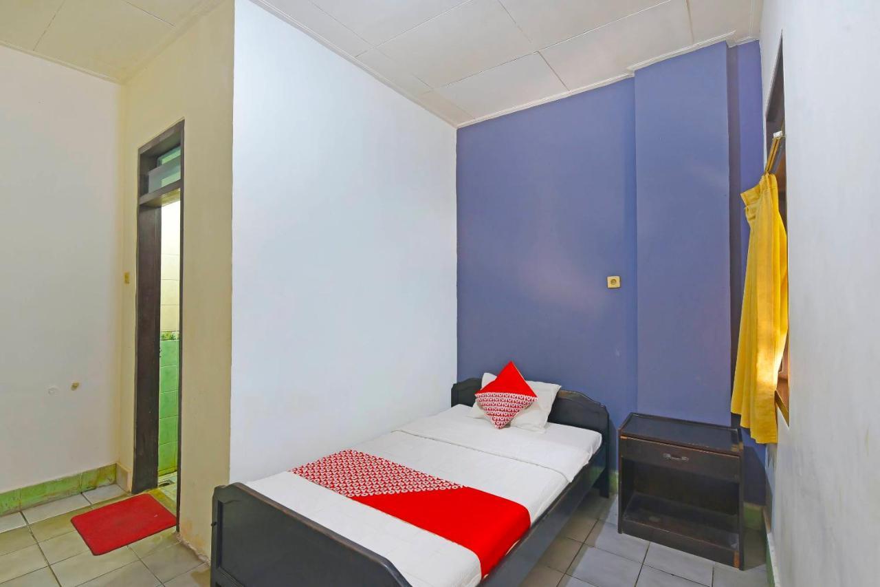 OYO 3244 Grand Chandra Hotel Denpasar Exteriör bild