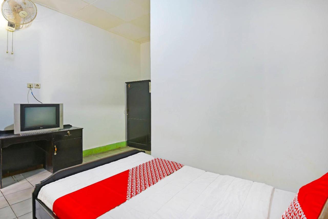 OYO 3244 Grand Chandra Hotel Denpasar Exteriör bild