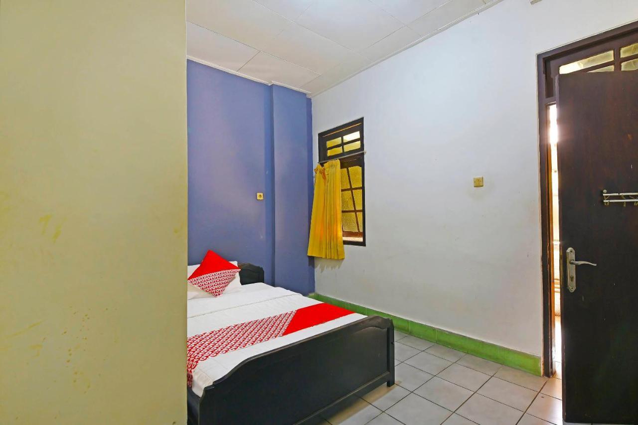 OYO 3244 Grand Chandra Hotel Denpasar Exteriör bild