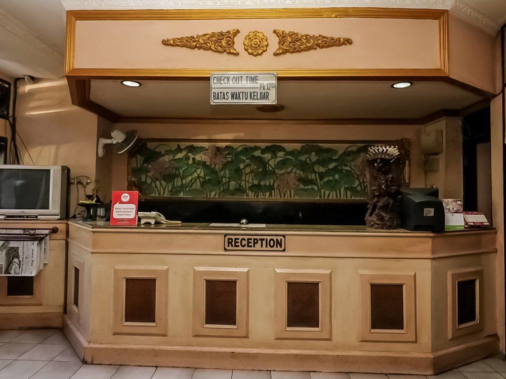 OYO 3244 Grand Chandra Hotel Denpasar Exteriör bild