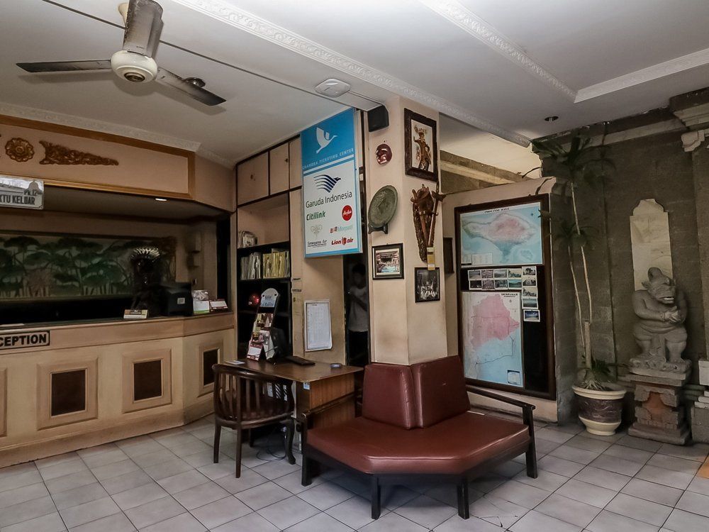 OYO 3244 Grand Chandra Hotel Denpasar Exteriör bild
